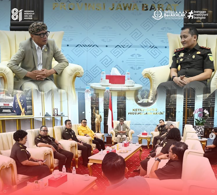 Kajati Jabar Perkuat Sinergi Penegakan Hukum melalui Kunjungan Silaturahmi ke Ketua DPRD Jabar dan Ketua Pengadilan Tinggi Bandung