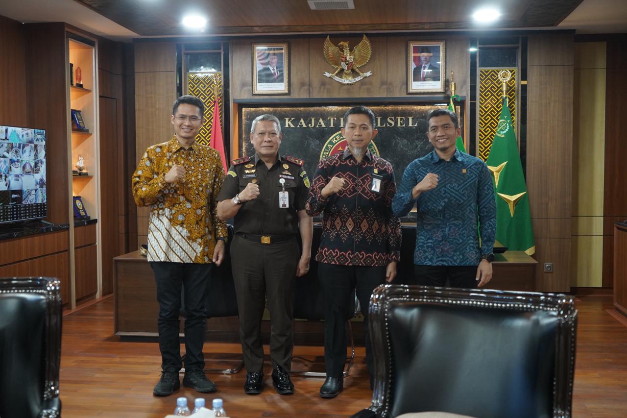 Perkuat Tata Kelola BUMN dan Penyelamatan Aset Kajati Sulsel Muhammad Syarifuddin Terima Kunjungan Tiga General Manager PT PLN