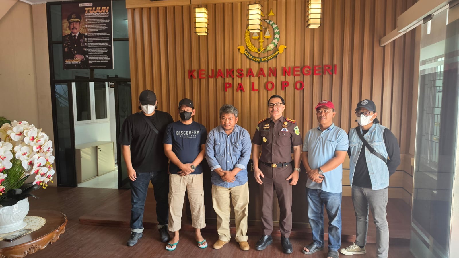 Buron Sejak 2015 Tim Tabur Kejati Sulsel Bersama Tim AMC Kejagung Berhasil Menangkap Tersangka Korupsi Bandara Melak di Luwu