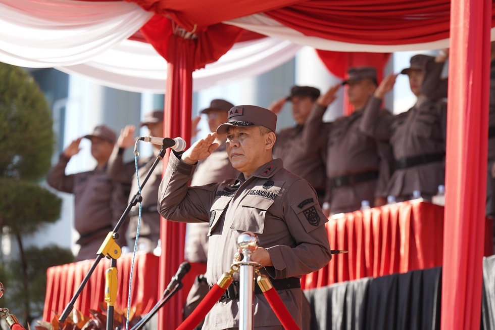 Pimpin Upacara Hari Lahir Ke-81 Kejaksaan RI Kajati Sulsel Sampaikan 7 Perintah Harian Jaksa Agung