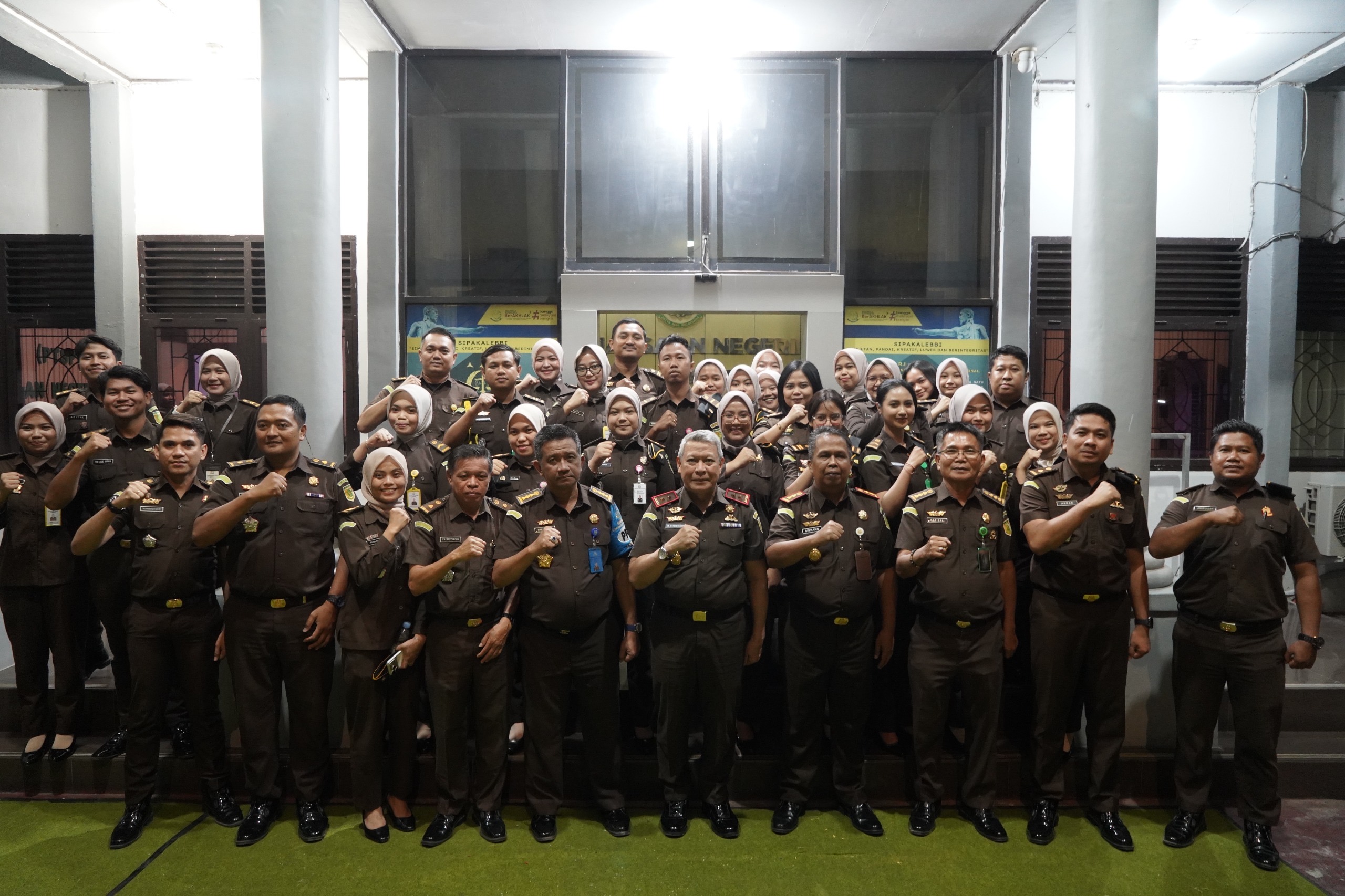 Kunjungi Kejari Pinrang Kajati Sulsel Dorong Profesionalisme dan Evaluasi Kinerja Penegakan Hukum