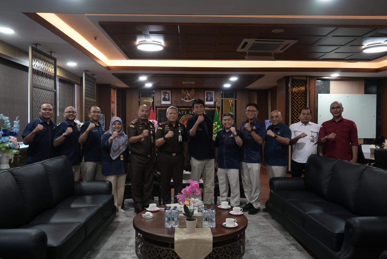 Sinergi Amankan Penerimaan Negara Kejati Sulsel dan Kanwil DJP Sulselbartra Perkuat Kolaborasi Pengawalan Pajak