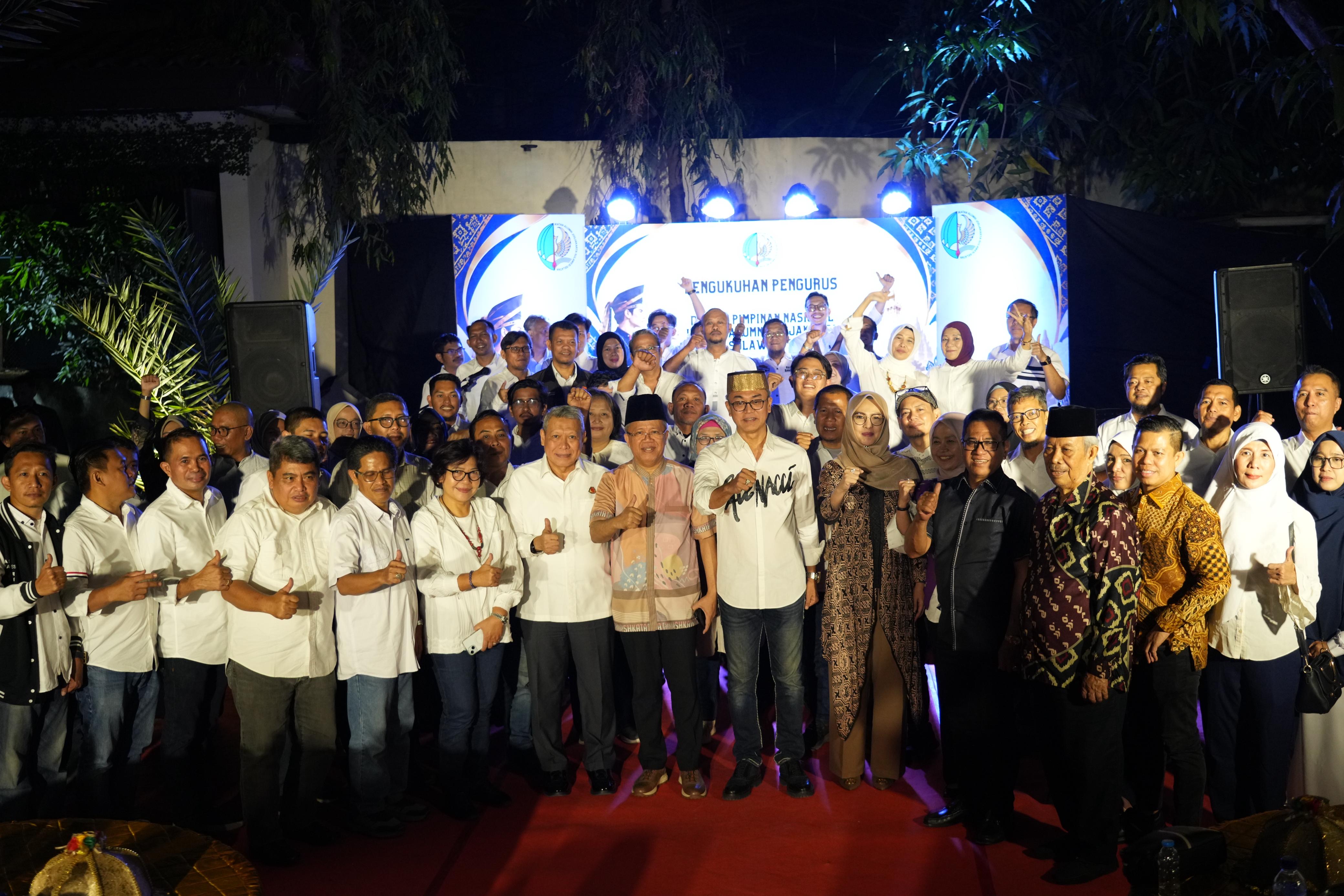 Dukung Sinergi Lintas Profesi Kajati Sulsel Muhammad Syarifuddin Hadiri Pengukuhan Pengurus DPN IKAJO Sulsel 2026-2030