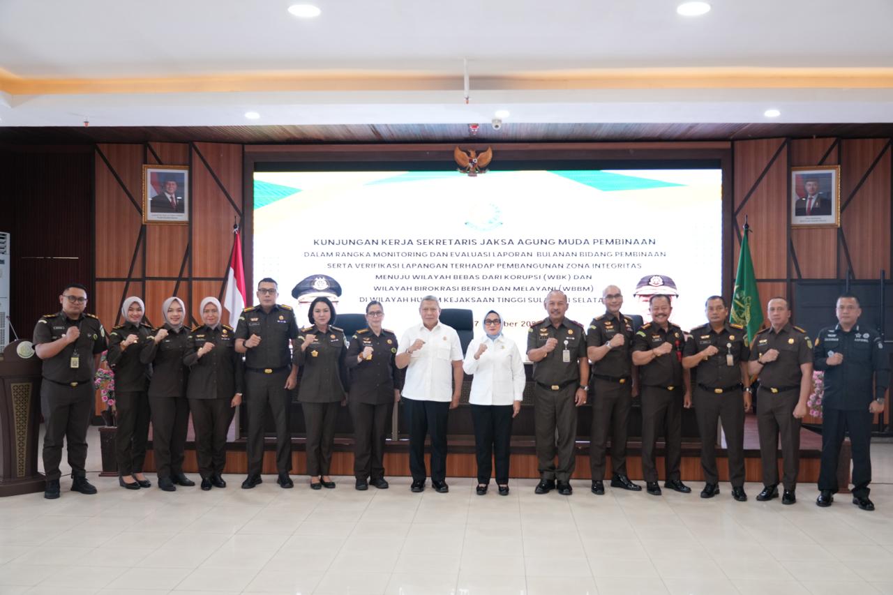 Monev Silabin dan Zona Integritas Sesjambin Rina Virawa Apresiasi Lompatan Peringkat Pelaporan Kejati Sulsel