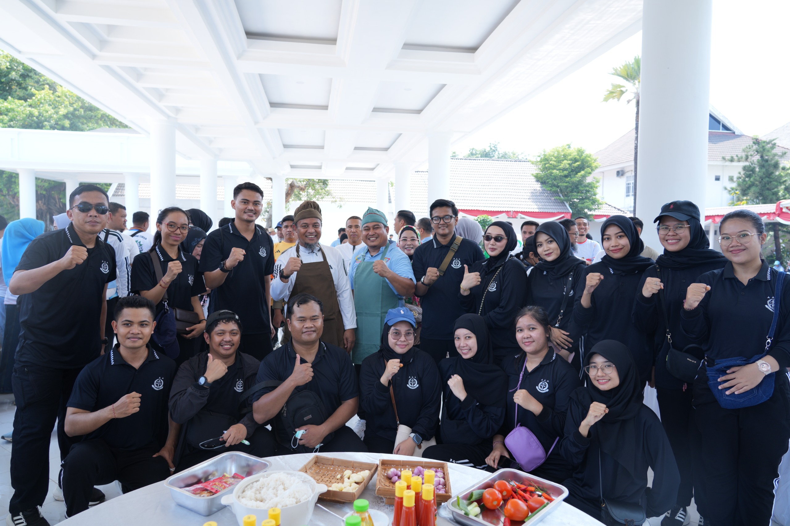 Semarak HUT ke-357 Sulsel Kejati Sulsel Turut Serta dalam Jalan Sehat Anti Mager dan Lomba Memasak Nasi Goreng