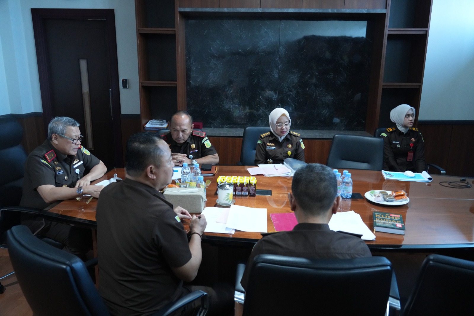 Kajati Sulsel Muhammad Syarifuddin Setujui RJ Kasus Pencurian Pemuda Pekerja Serabutan di Wasuponda