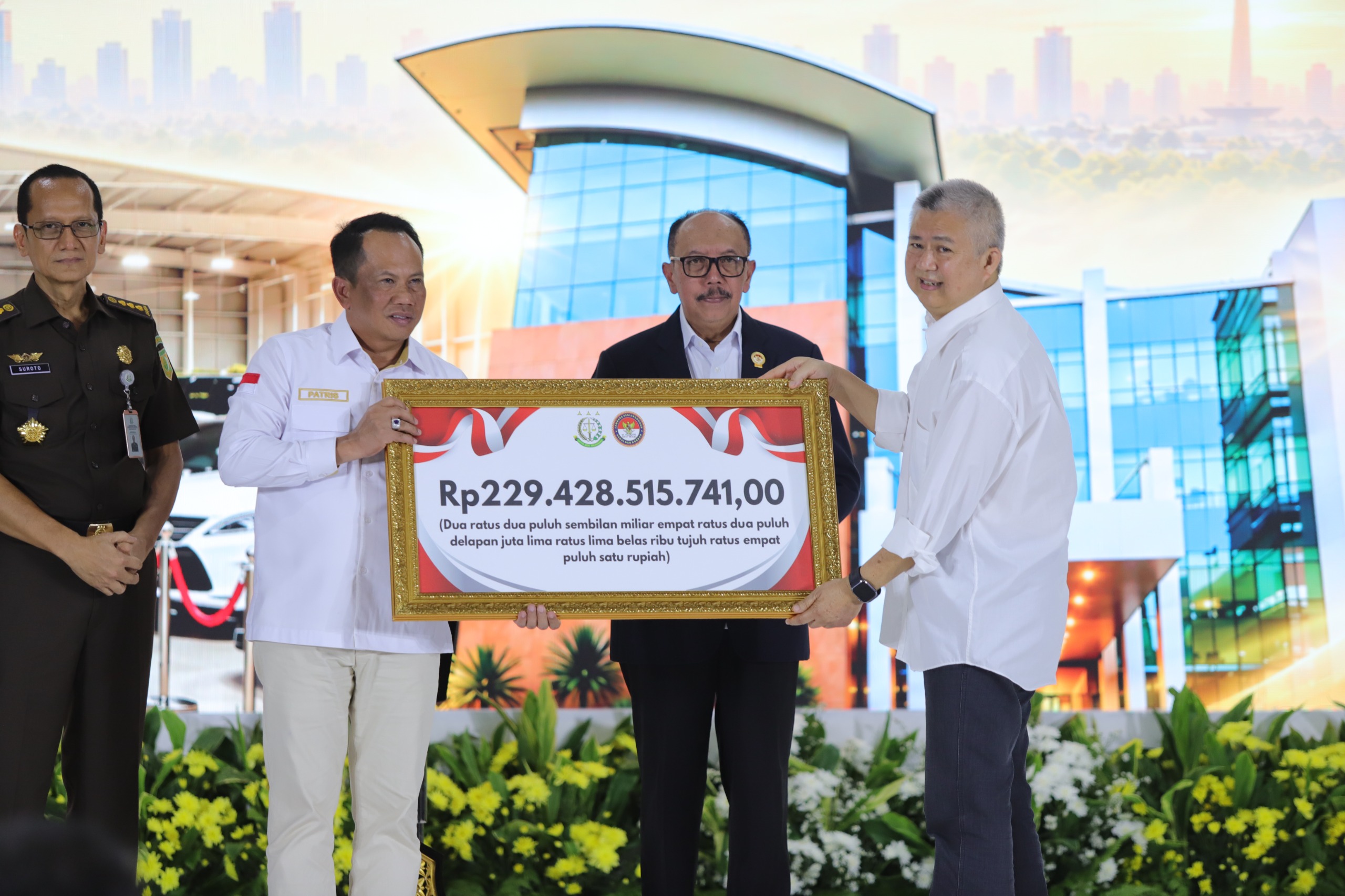 BPA dan Kejaksaan Negeri Jakarta Barat Salurkan Dana Pemulihan Korban KSP Indosurya Tahap I Senilai Rp2294 Miliar