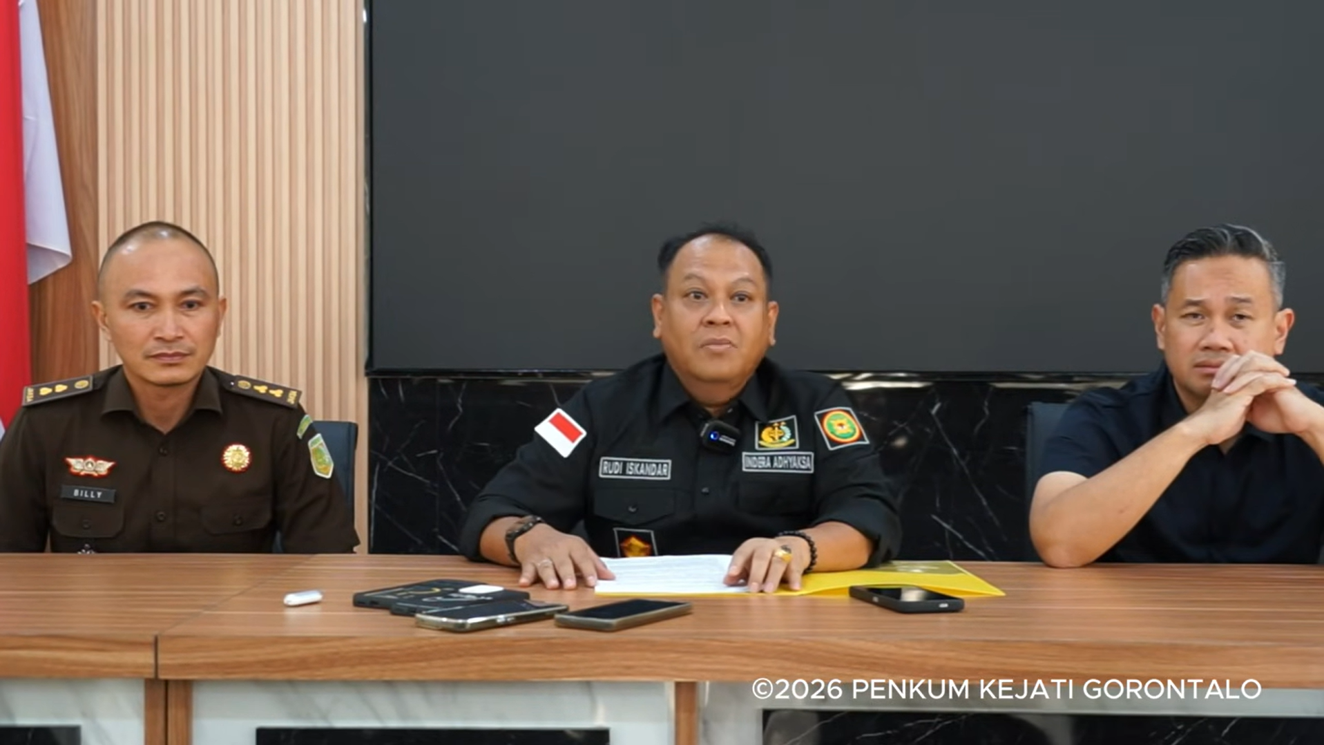 Tim Tabur Kejaksaan Negeri Pohuwato berhasil amankan  Buronan Hartati Haridji DPO Tindak Pidana Pemalsuan Surat